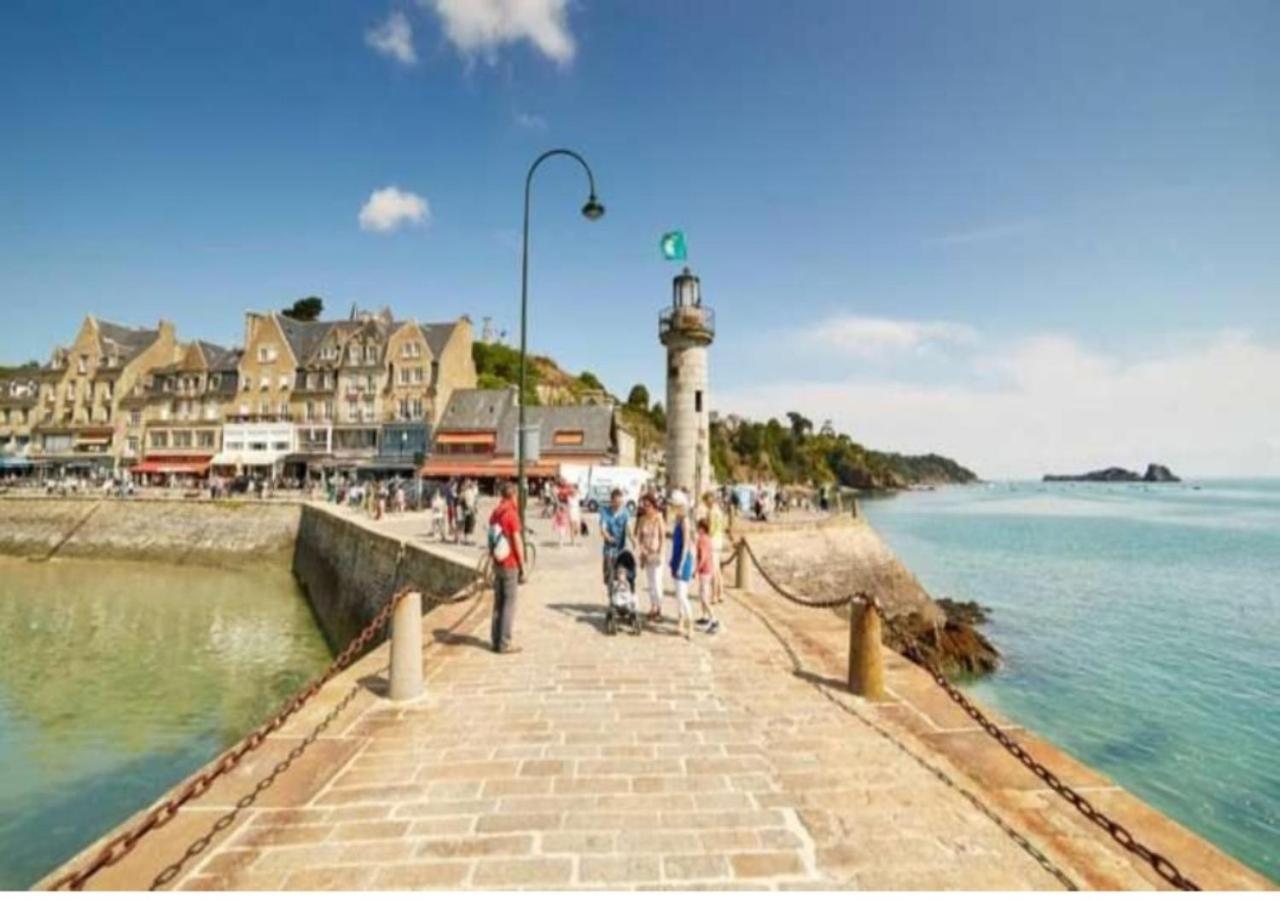 La Merveille By Mrodbnb - Appart Neuf - Vue Mer - 25M Plage & Resto - Cine - Cheminee - Popcorn Cancale Esterno foto